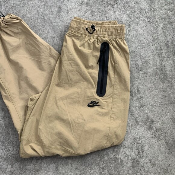 Nike Tech Woven Oversized Pants Mens Medium Beige Skate Wide Leg Stretch HM7158 - Picture 2 of 16